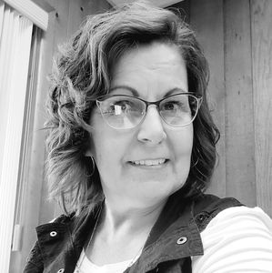 Meet your Posher, Ana